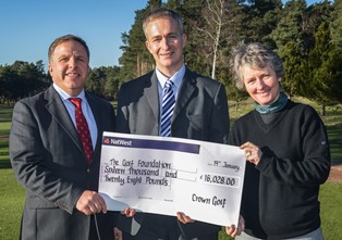 crown golf L_StephenTowers_M_BrendonPyle_R_CarolineGriffiths