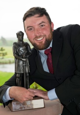 2705ScottishPAUL ROBINSON WITH P AND H TROPHY MAY 2015