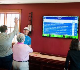 High Five around leaderboard