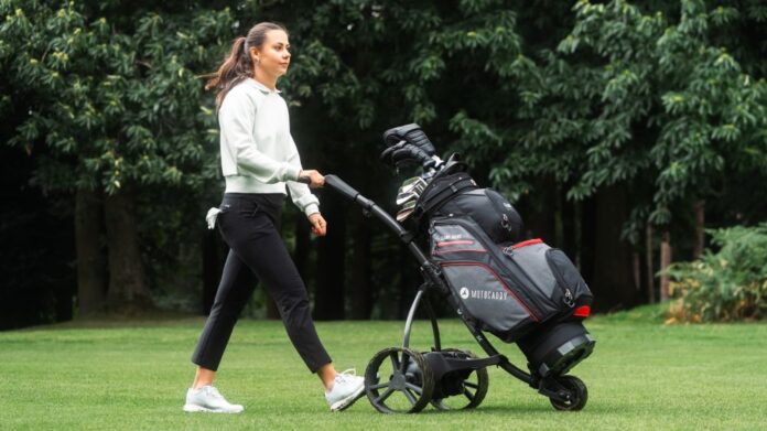 SE Club-Series Red Female Walking (1)